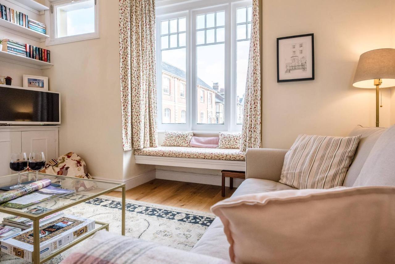 No 12, Southwold Apartment ภายนอก รูปภาพ